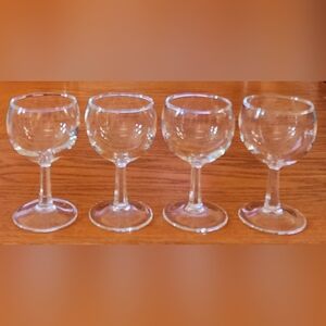 Vintage Wine Glass Set of 4